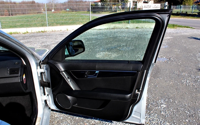 Mercedes-Benz Klasa C cena 24900 przebieg: 245035, rok produkcji 2007 z Ostrzeszów małe 254